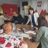 Praca u podstaw: Idea, która zmieniła Polskę. Czy działa dziś?