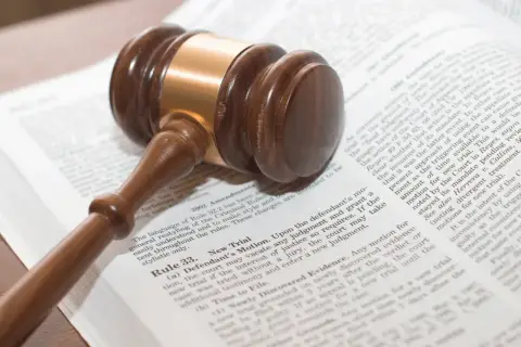 Wina i kara: Czy sumienie jest najcięższą karą? Analiza motywu
