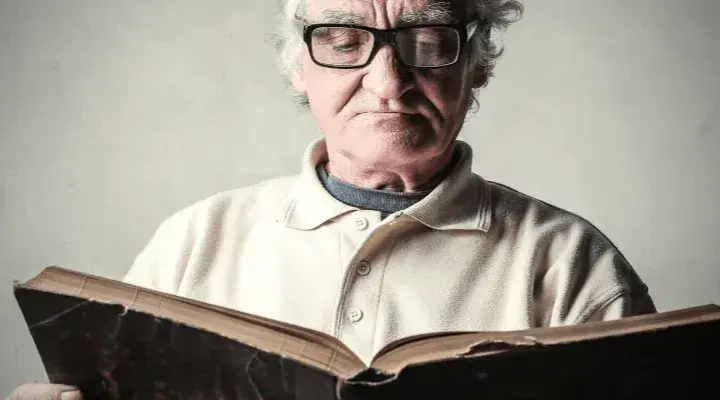 Życie jest jak książka – inspirujące cytaty, które zmienią twoje myślenie
