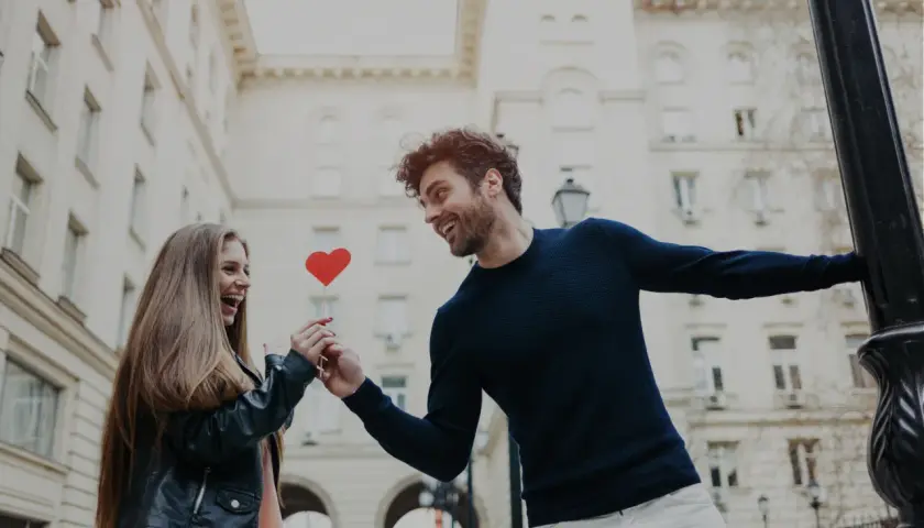 Miłość od pierwszego wejrzenia: Mit czy rzeczywistość? Co mówi nauka?