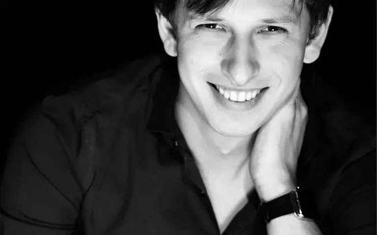 Kim jest Krupiński? Jego życie i osiągnięcia - przegląd biograficzny