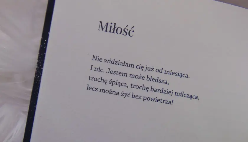 Wiersze o miłości: Klasyka i krótkie wyznania na każdą okazję