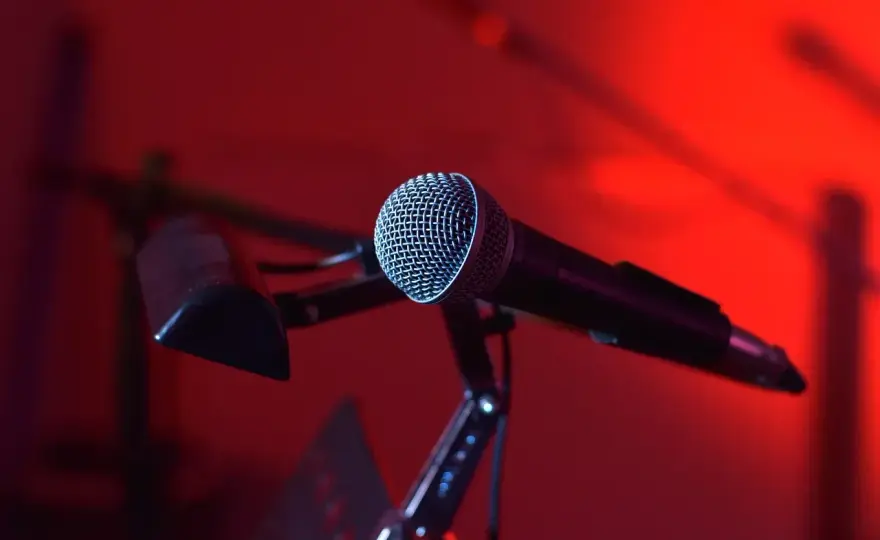 Czym jest muzyka? Inspirujące cytaty, które zmienią twoje spojrzenie na dźwięki