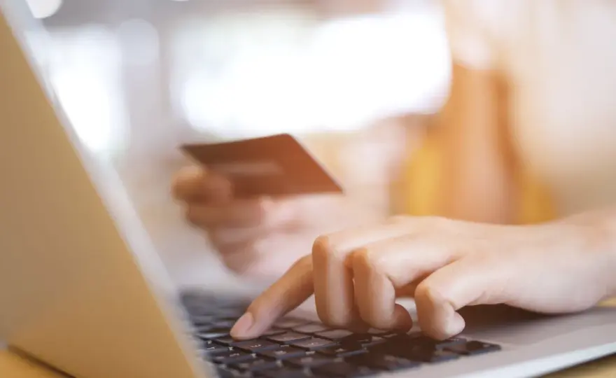 Odkryj bezpieczne i renomowane polskie platformy rozrywkowe online: przewodnik po zaufanych stronach gier