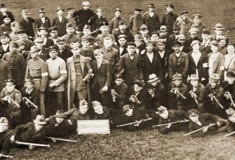Sens cierpienia narodu polskiego: głębsze znaczenie historycznych zrywów